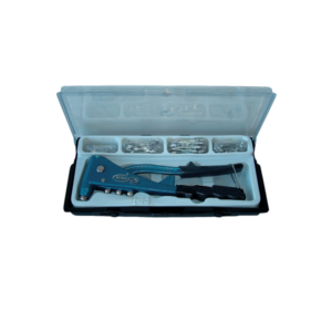 Coffret avec pince à rivets