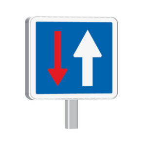 C18-700X700-Classe 1-Sens de circulation prioritaire