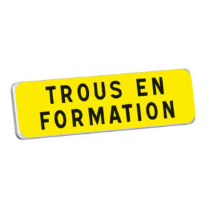 KM9 T1 700 JAUNE TROUS EN FORMATION
